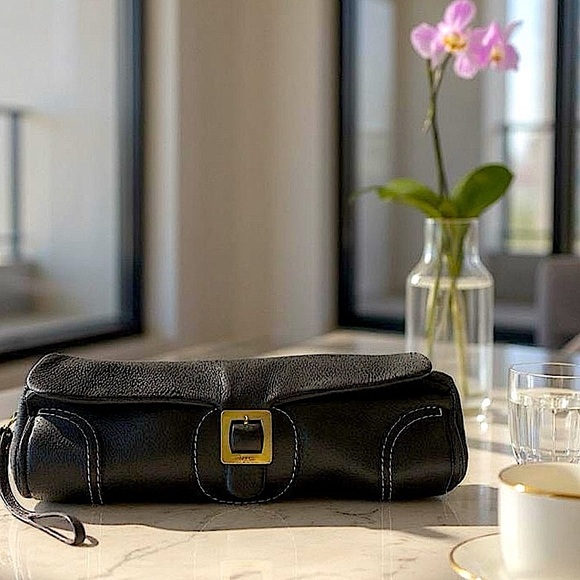 KATE SPADE Pebble Leather Barrel Clutch Hand Held Black Gold Hardware Dark Goth - Picture 11 of 15